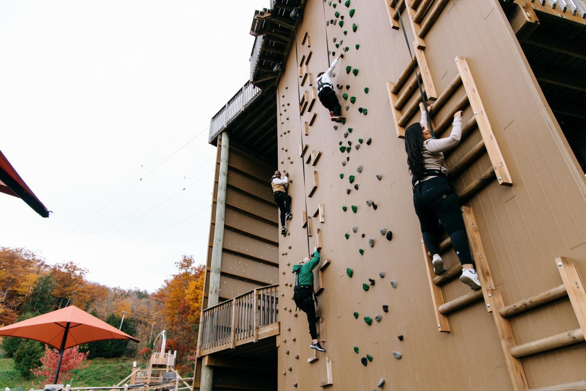 Blue Mountain Resort Mosaic Suites Blue Mountains Bagian luar foto